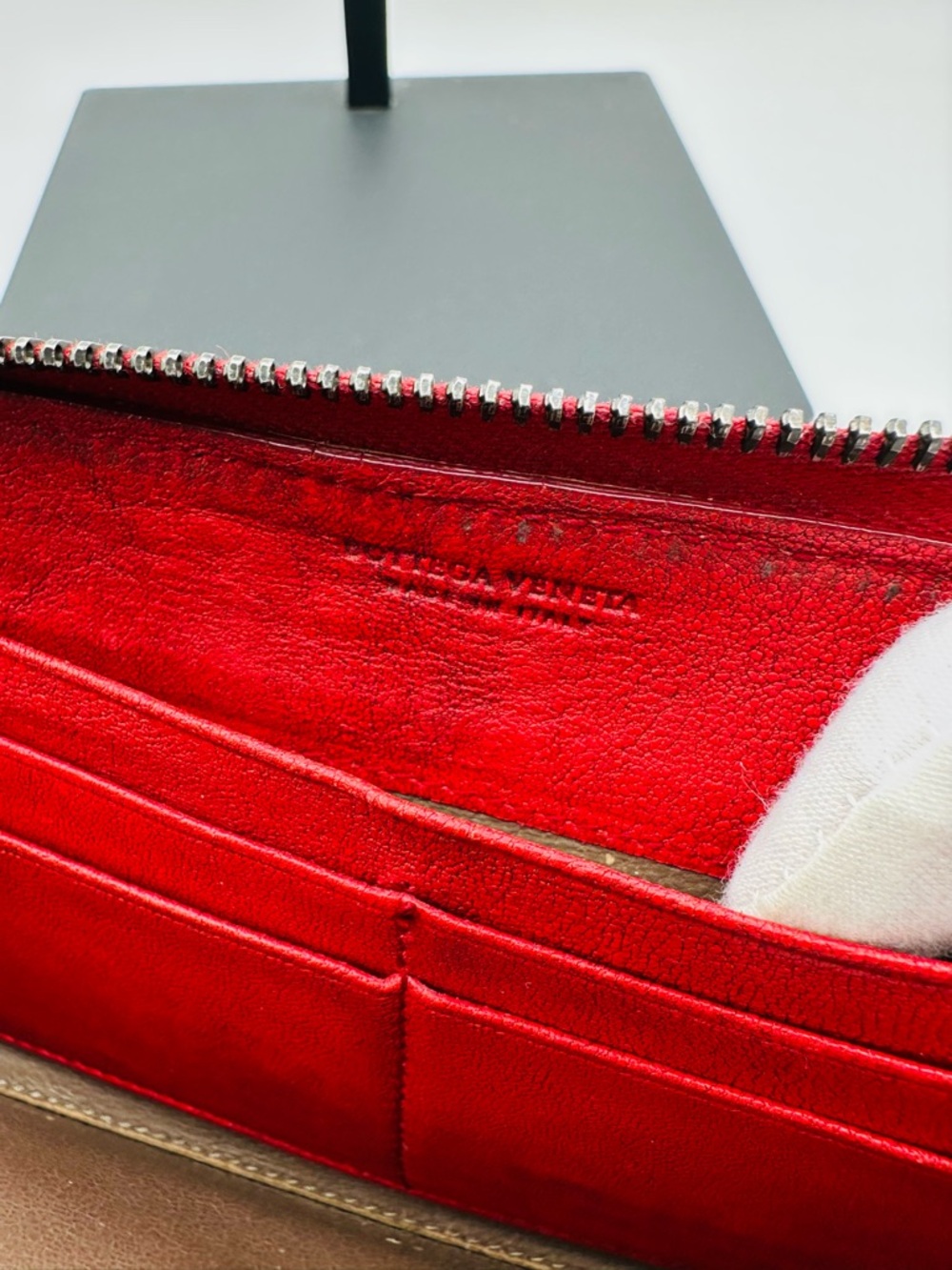 Bottega Veneta Weave Zip Around Wallet - Picture 7 of 11
